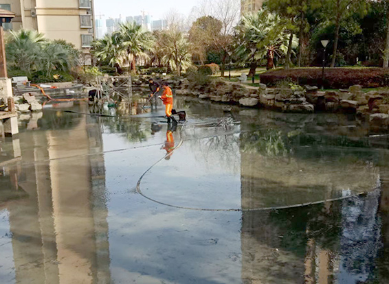 殷都景观池淤泥清理